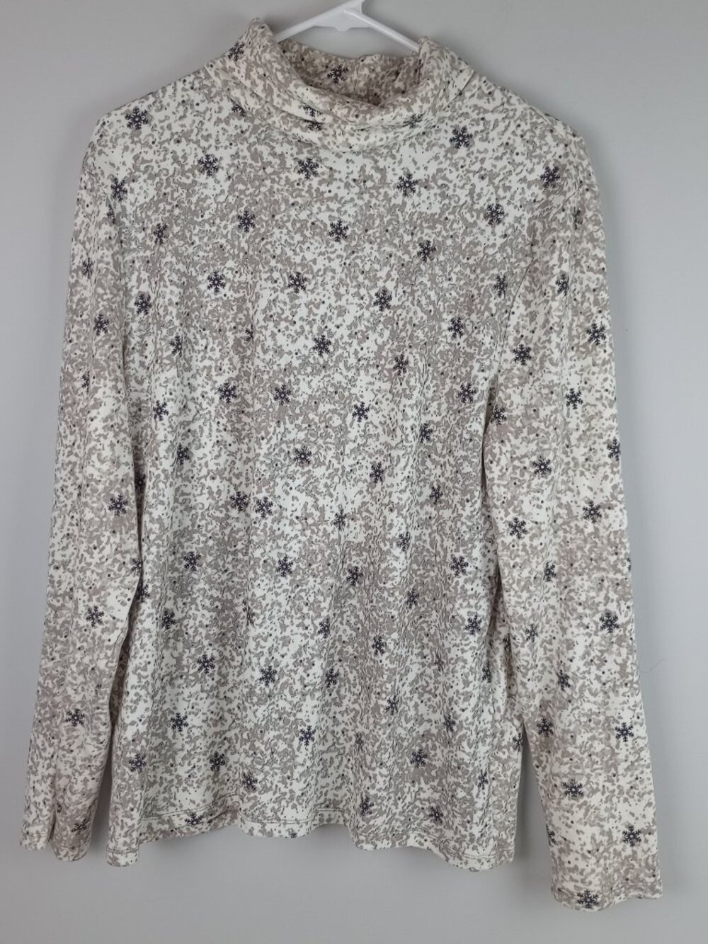 Charter Club Luxury Women 2XL White Tan Silver Snowflake Long Sleeve Turtle Neck